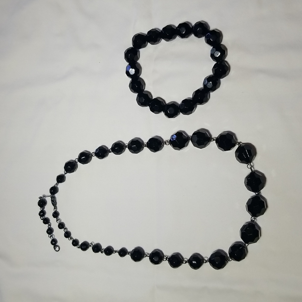 Chunky black bead necklace and bracelet set